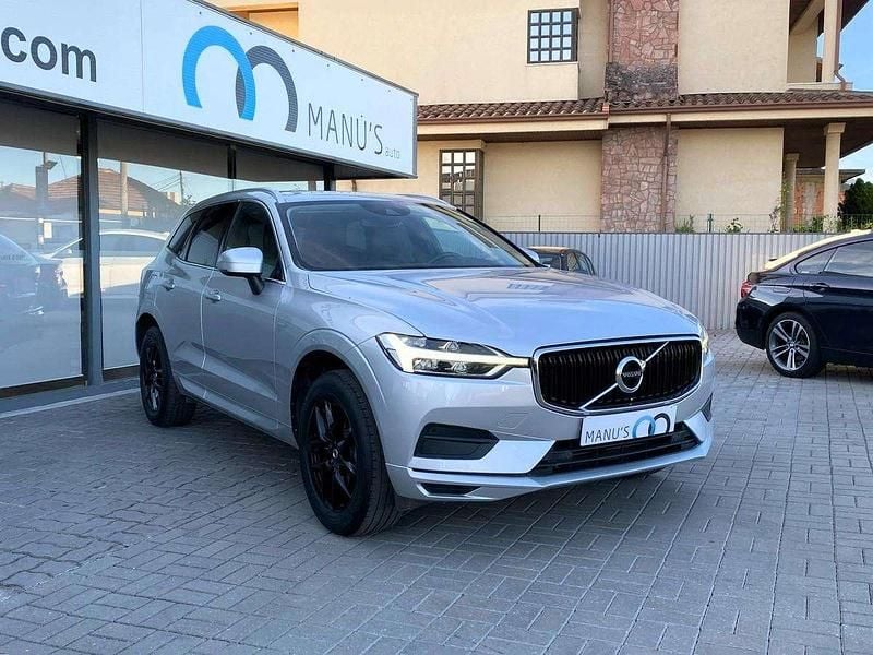 Usado Volvo XC60 Momentum 190 HP (139 kW) 2020 Cinzento SUV