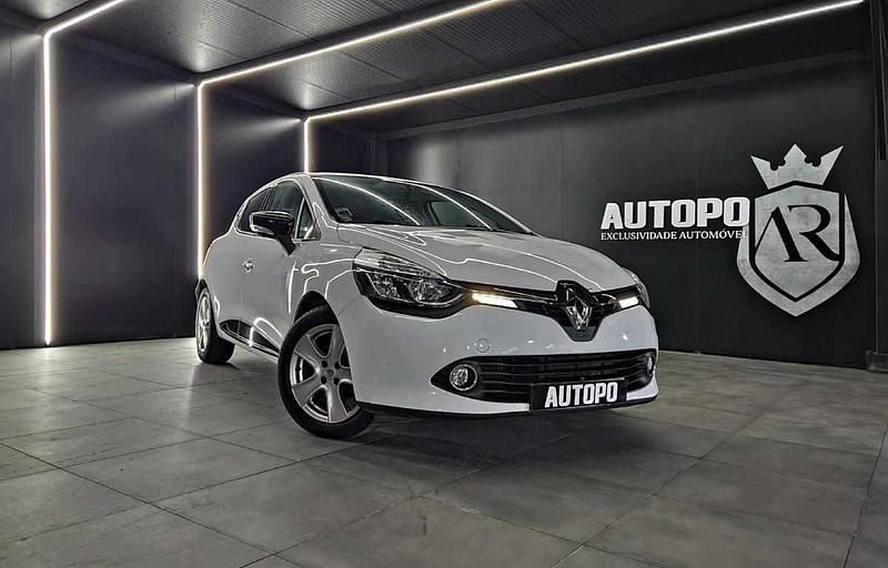 Branco Usado 2016 Renault Clio IV LIMITED | € 11.900 (Preço elevado) - Imagem 1/4