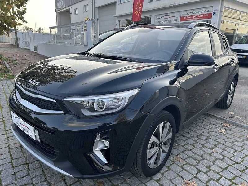 Preto Usado 2023 Kia Stonic SUV | € 17.990 (Preço justo) - Imagem 1/4