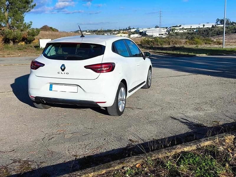 Usado Renault Clio V 100 HP (73 kW) 2020 Branco