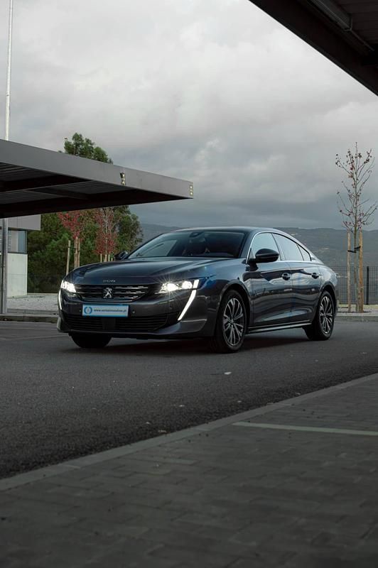 Usado Peugeot 508 Allure 130 HP (95 kW) 2019 Cinza Sedan