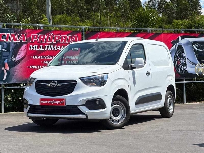 Branco Usado 2021 Opel Combo Edition+ Monovolume | € 13.950 (Preço elevado) - Imagem 1/4