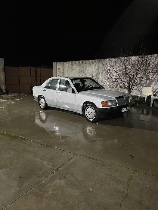 Usado 1991 Mercedes 190 Sedan | € 3.300 - Imagem 1/4