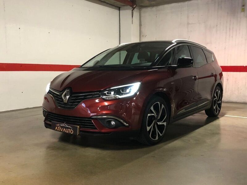 Vermelho Usado 2019 Renault Scénic IV Bose Edition Monovolume | € 23.500 (Preço elevado) - Imagem 1/4
