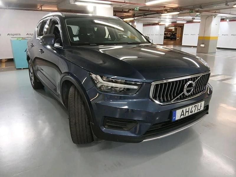 Azul Usado 2021 Volvo XC40 Inscription SUV | € 29.900 (Bom preço) - Imagem 1/1