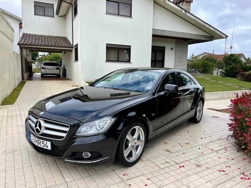 Preto Usado 2012 Mercedes CLS250 Sedan | € 26.800 - Imagem 1/4