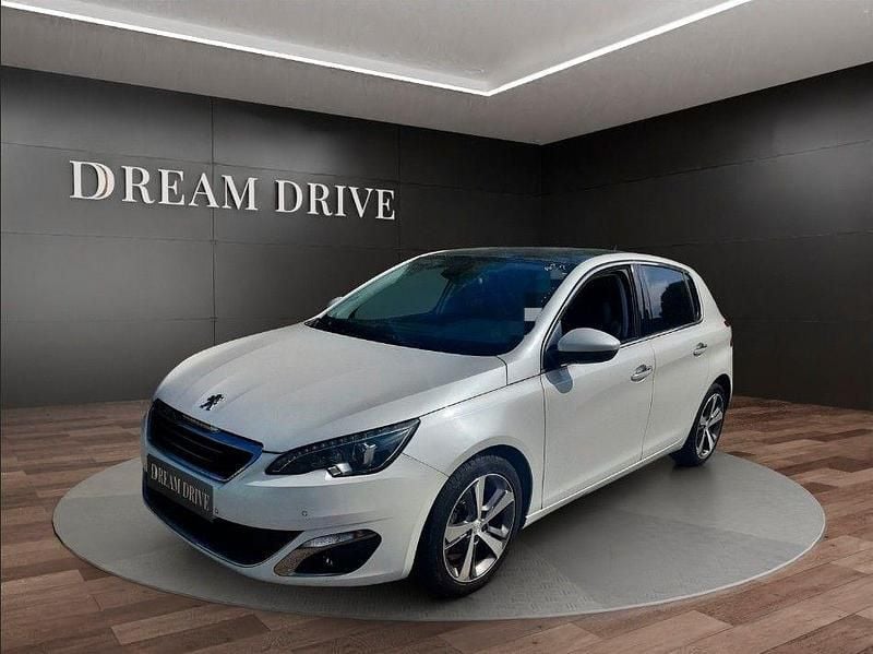 Branco Usado 2015 Peugeot 308 | € 11.499 (Bom preço) - Imagem 1/4