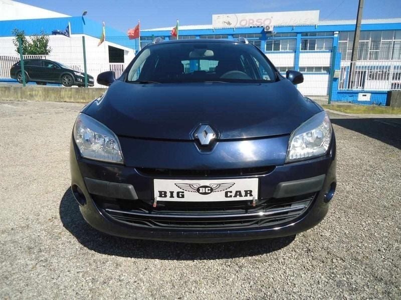 Azul Usado 2010 Renault Mégane GrandTour Dynamique Carrinha | € 5.950 (Bom preço) - Imagem 1/4