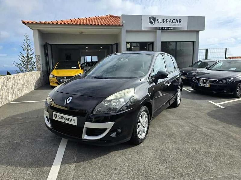 Preto Usado 2010 Renault Grand Scénic III Monovolume | € 9.990 (Preço elevado) - Imagem 1/4