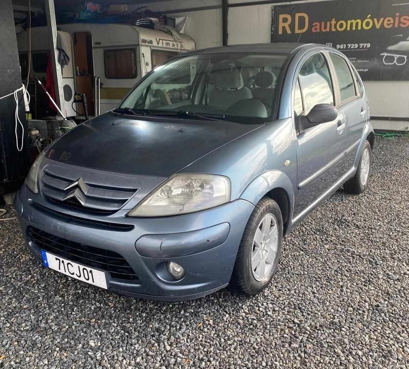 Cinzento Usado 2006 Citroën C3 Citadino | € 6.000 (Caro) - Imagem 1/3