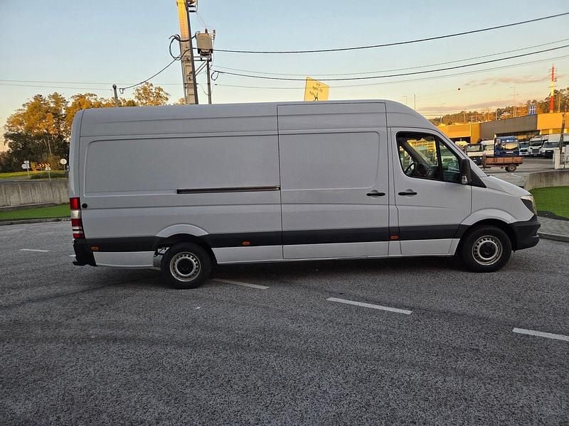 Usado Mercedes Sprinter 163 HP (119 kW) 2018 Branco Van