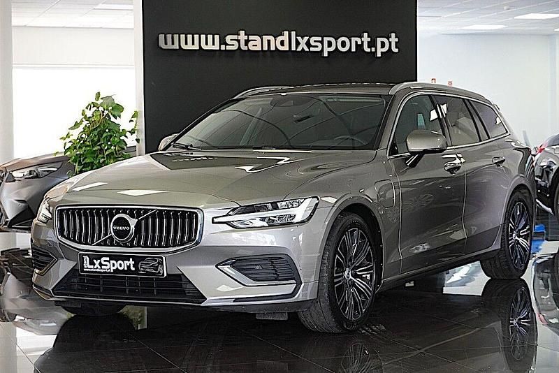 Cinza Usado 2021 Volvo V60 Inscription Carrinha | € 33.990 (Preço justo) - Imagem 1/4