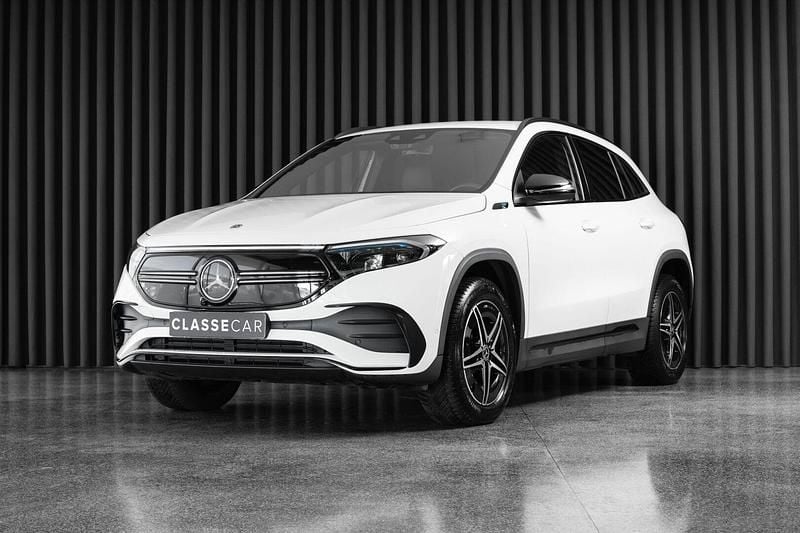 Branco Usado 2021 Mercedes EQA250 AMG line SUV | € 30.450 (Preço justo) - Imagem 1/4