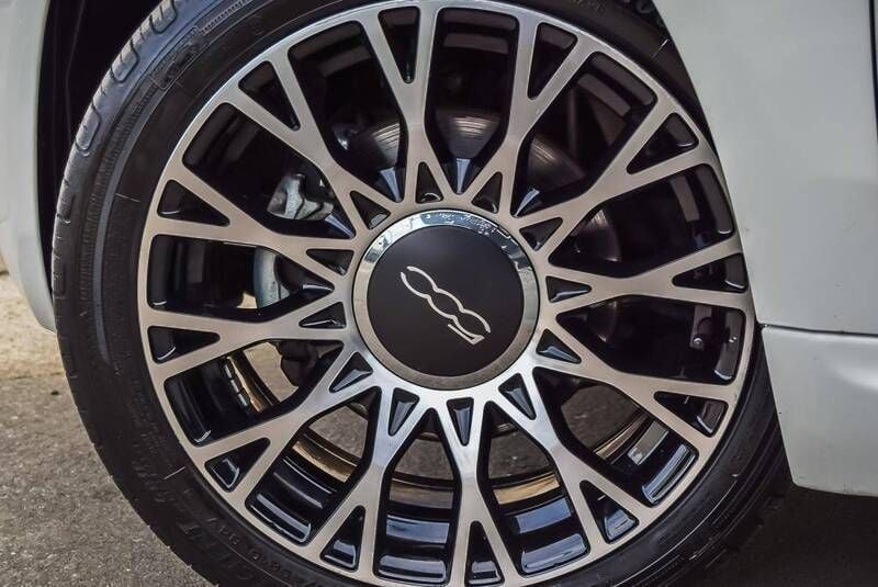 Usado Fiat 500C 70 HP (51 kW) 2023 Branco Cabrios