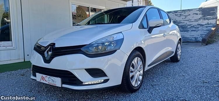 Branco Usado 2016 Renault Clio IV Zen | € 10.900 (Preço justo) - Imagem 1/1