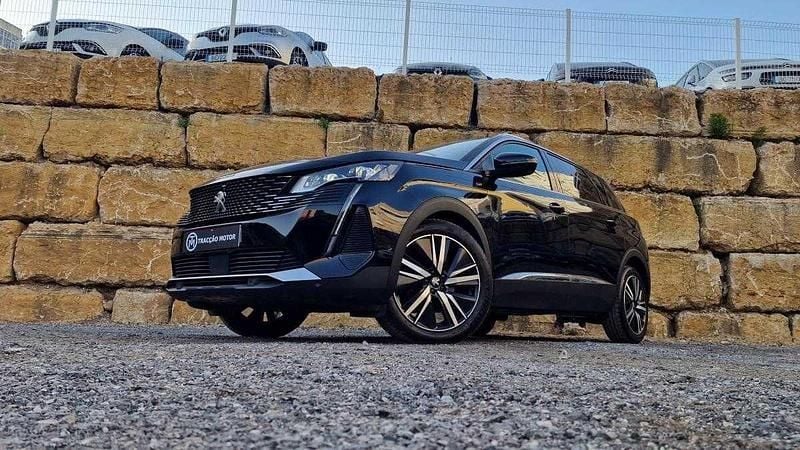 Usado Peugeot 5008 GT 130 HP (95 kW) 2021 Preto Monovolume