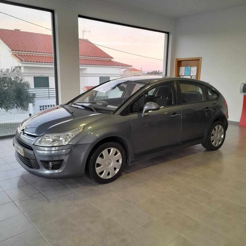 Cinzento Usado 2009 Citroën C4 Citadino | € 5.950 (Preço justo) - Imagem 1/4