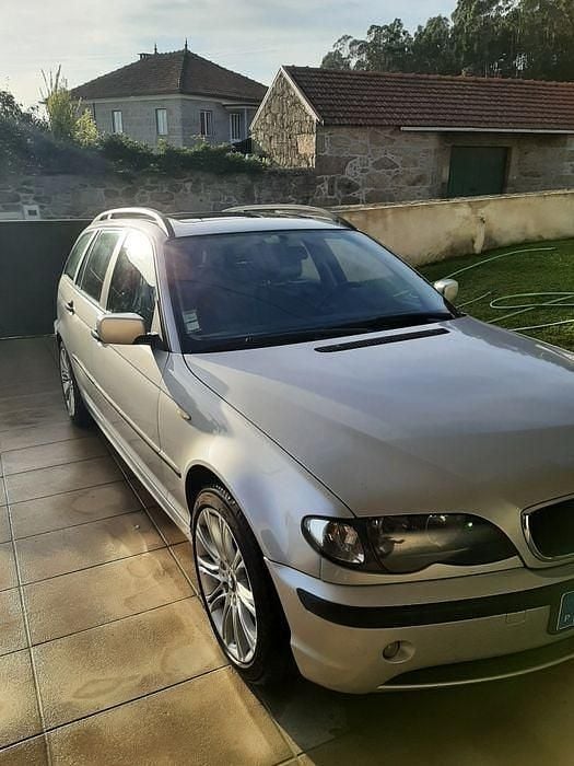 Usado 2003 BMW 320 Sedan | € 3.500 (Bom preço) - Imagem 1/4