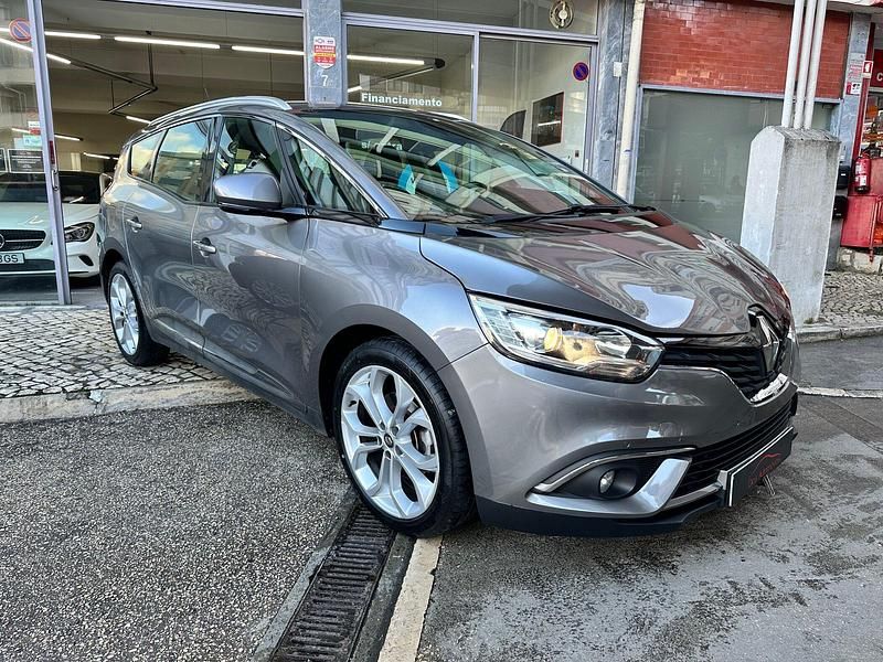 Cinza Usado 2018 Renault Scénic IV Dynamique Monovolume | € 11.300 (Super Preço) - Imagem 1/4
