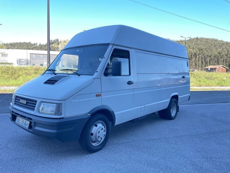 Branco Usado 1992 Iveco 35.12 Van | € 5.750 - Imagem 1/4