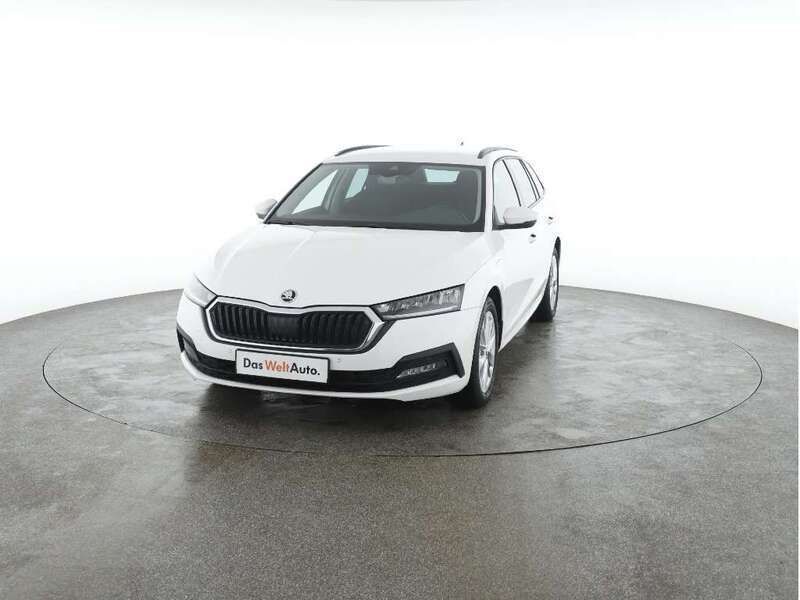 Branco Usado 2022 Skoda Octavia Ambition Carrinha | € 27.990 (Preço justo) - Imagem 1/4
