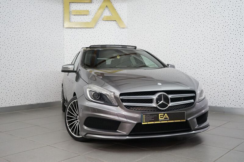Cinza Usado 2013 Mercedes A180 AMG line | € 17.480 - Imagem 1/4