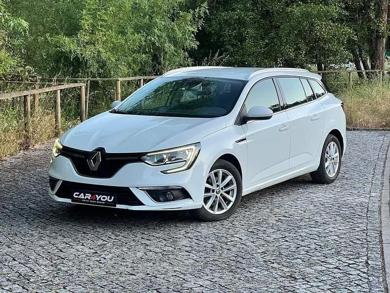 Branco Usado 2019 Renault Mégane GrandTour LIMITED Carrinha | € 15.990 (Preço justo) - Imagem 1/4