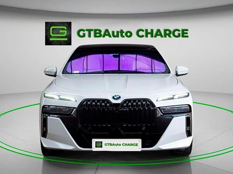Branco Usado 2023 BMW i7 Executive Sedan | € 121.100 - Imagem 1/4