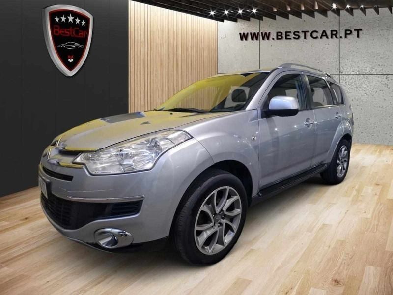 Cinzento Usado 2010 Citroën C-Crosser SUV | € 10.950 - Imagem 1/4