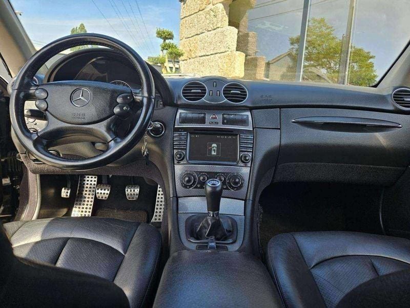 Usado Mercedes CLK200 Avantgarde 163 HP (119 kW) 2005 Preto Coupé