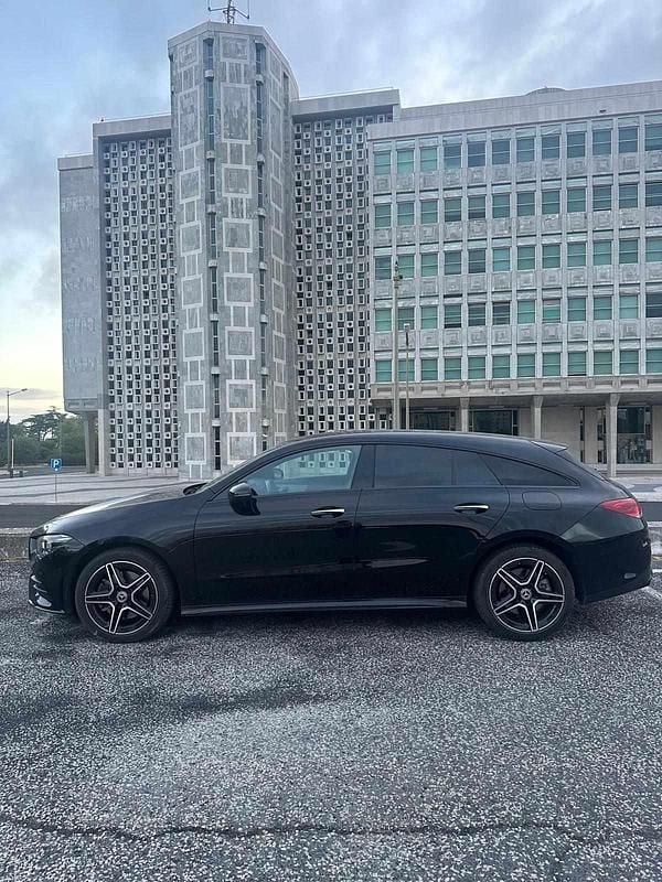 Preto Usado 2022 Mercedes CLA250 Sedan | € 39.000 (Preço justo) - Imagem 1/4