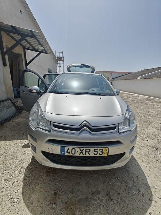 Usado 2017 Citroën C3 Shine Citadino | € 8.000 (Super Preço) - Imagem 1/4
