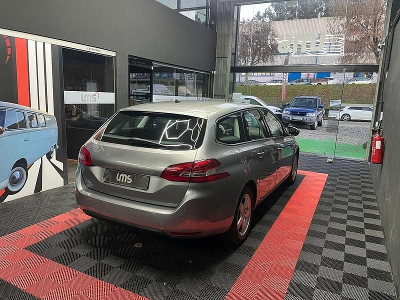 Usado Peugeot 308 Active 120 HP (88 kW) 2015 Cinza Carrinha