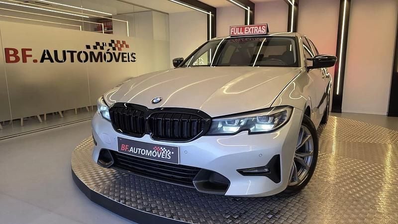 Cinzento Usado 2020 BMW 318 Sport Line Sedan | € 21.500 (Preço elevado) - Imagem 1/4