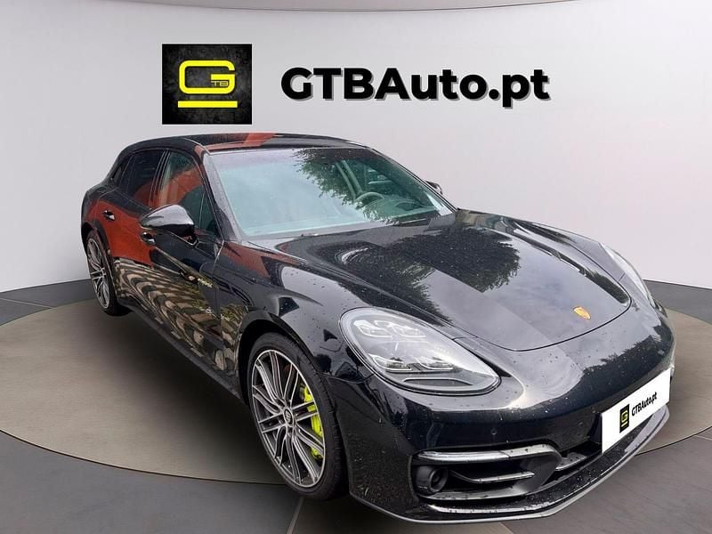 Preto Usado 2024 Porsche Panamera 4S Sedan | € 114.900 - Imagem 1/4