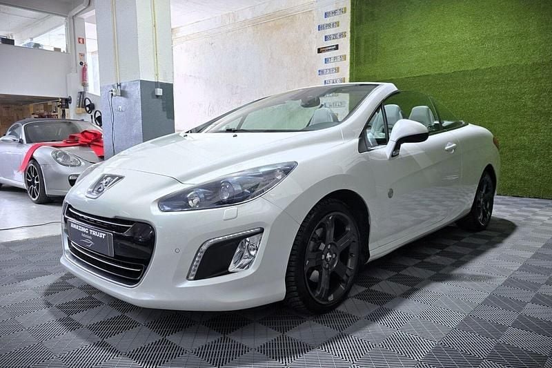 Usado Peugeot 308 CC Roland Garros 156 HP (114 kW) 2012 Branco Cabrios