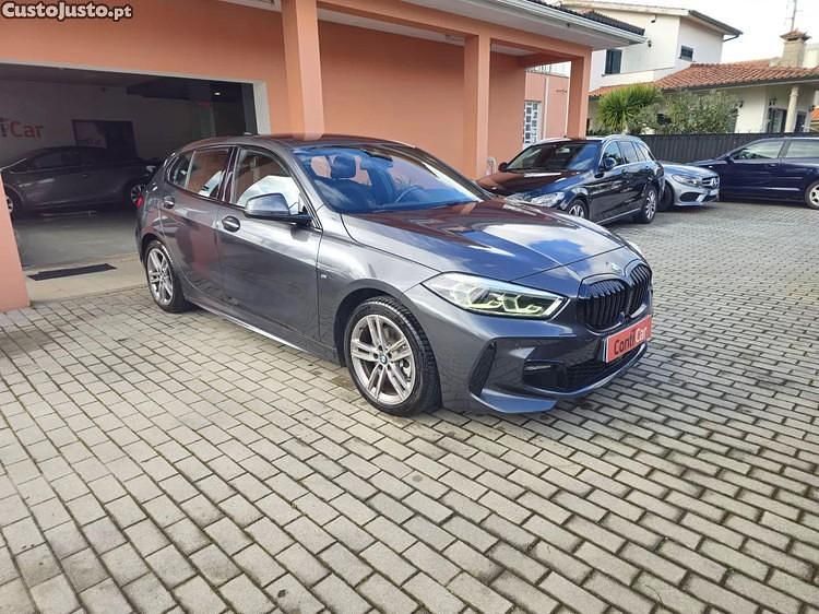 Usado BMW 118 Comfort Edition 136 HP (100 kW) 2020 Cinza Citadino