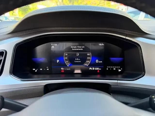 Usado VW T-Roc Life 150 HP (110 kW) 2023 Azul SUV