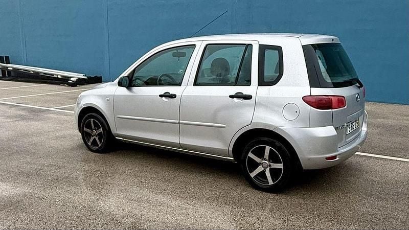 Usado Mazda 2 75 HP (55 kW) 2005 Citadino