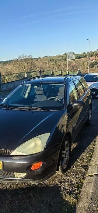Usado Ford Focus 90 HP (66 kW) 2000 Sedan