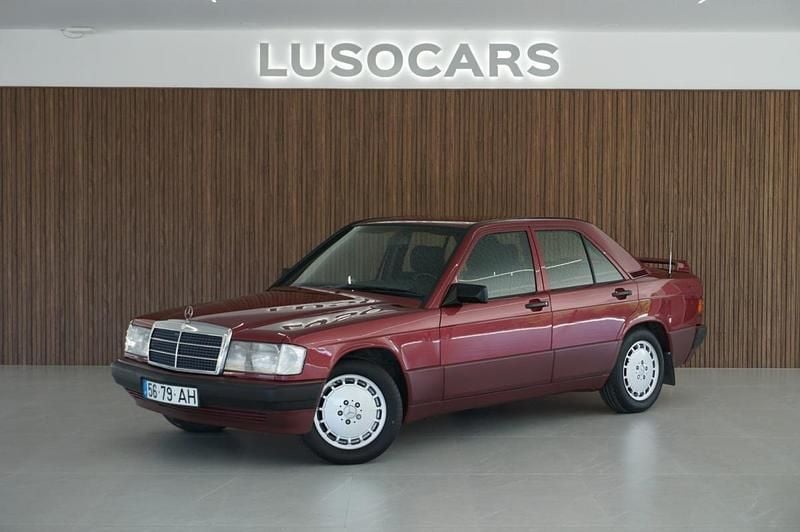 Vermelho Usado 1992 Mercedes 190 | € 9.990 - Imagem 1/4