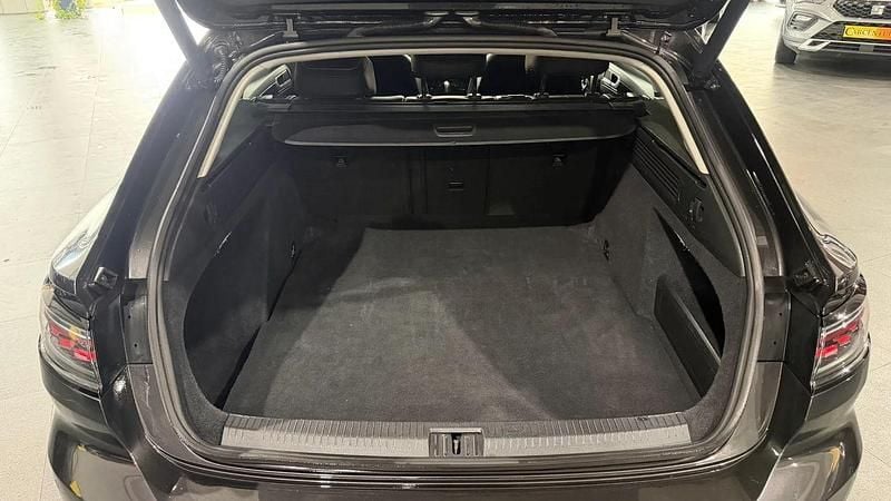 Usado VW Arteon Elegance 150 HP (110 kW) 2022 Cinza Carrinha