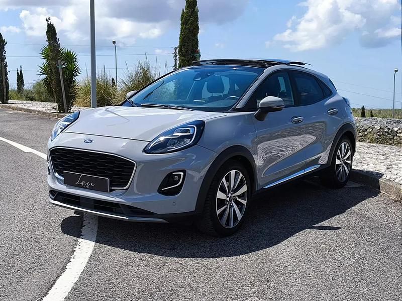 Cinzento Usado 2020 Ford Puma Gen-E Titanium X SUV | € 16.990 - Imagem 1/4