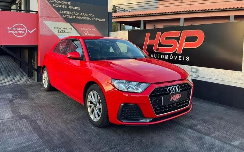 Vermelho Usado 2022 Audi A1 Sportback Advanced Citadino | € 18.990 (Preço justo) - Imagem 1/4
