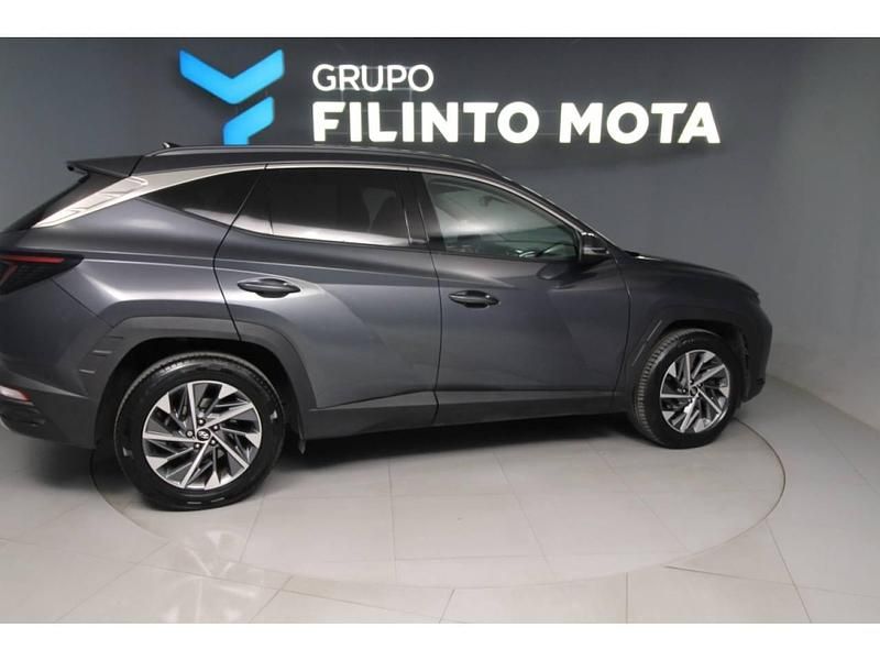 Usado Hyundai Tucson Premium 116 HP (85 kW) 2022 Cinzento SUV