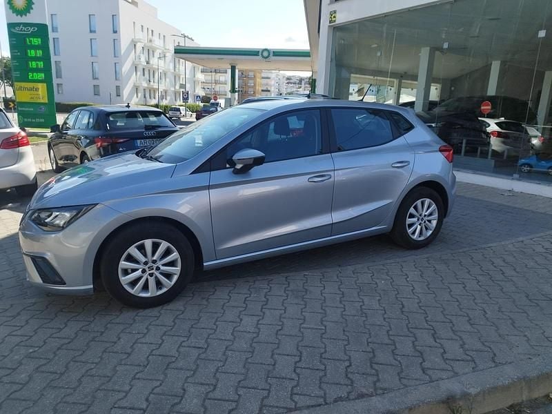 Usado Seat Ibiza Style 95 HP (69 kW) 2024 Cinza Citadino