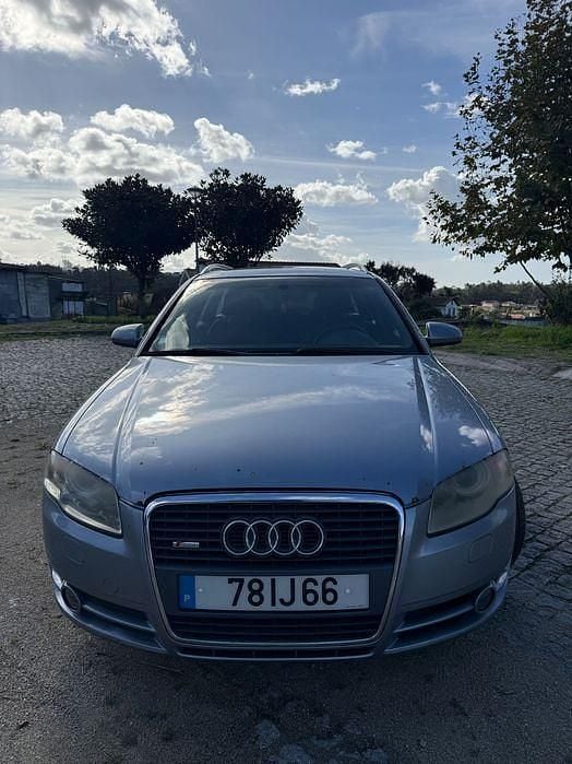 Cinzento Usado 2006 Audi A4 S-Line Sedan | € 5.500 (Super Preço) - Imagem 1/4