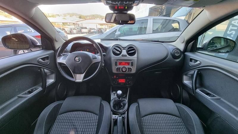 Usado Alfa Romeo MiTo Distinctive 135 HP (99 kW) 2010 Preto Citadino