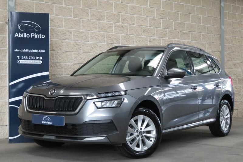 Cinzento Usado 2023 Skoda Kamiq Ambition SUV | € 17.450 (Preço justo) - Imagem 1/4