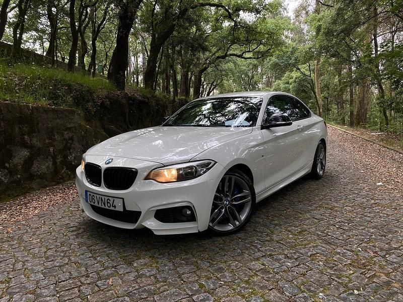 Branco Usado 2015 BMW 220 Coupé | € 19.990 (Preço justo) - Imagem 1/4